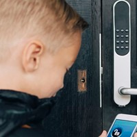 Kodelås til hoveddør